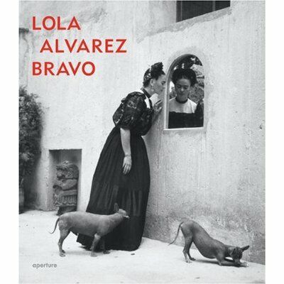 обложка книги Lola Alvarez Bravo книга Lola Alvarez Bravo, автор: Lola Alvarez Bravo, Elizabeth Ferrer